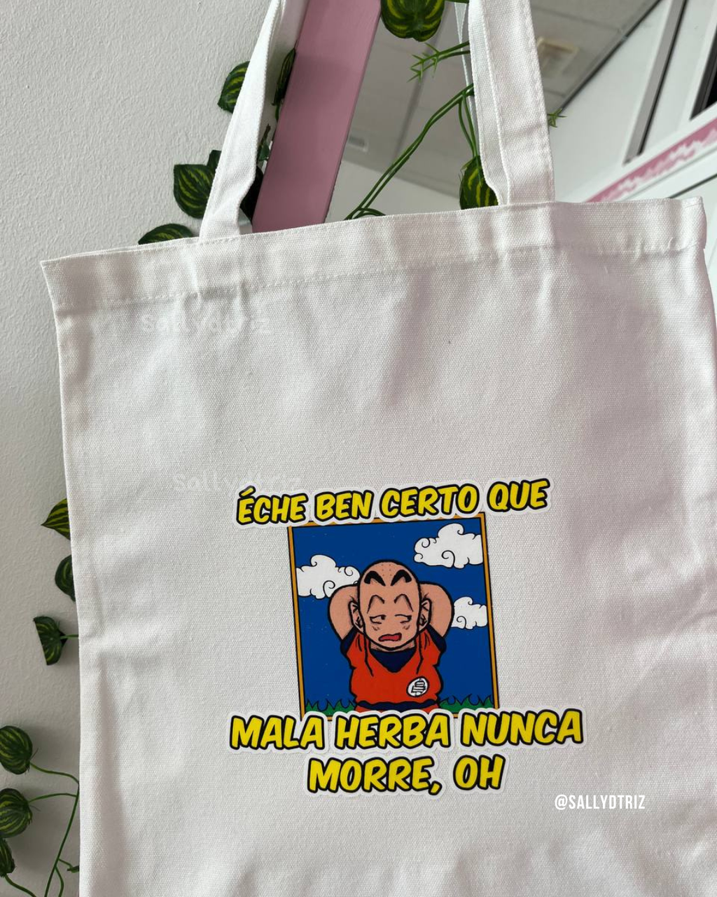 Tote Bag, estuche y pegatina de Dragon Ball